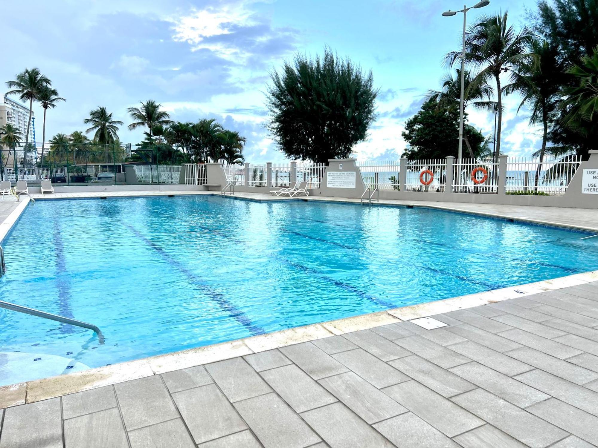 Ocean View Apt On Isla Verde In A 14Th Floor Apartment San Juan Exterior photo