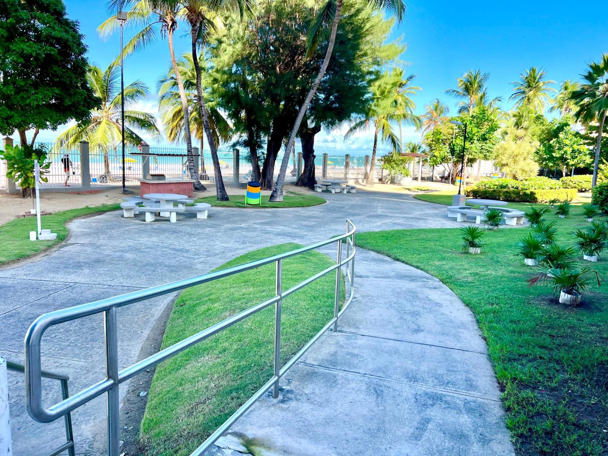 Ocean View Apt On Isla Verde In A 14Th Floor Apartment San Juan Exterior photo